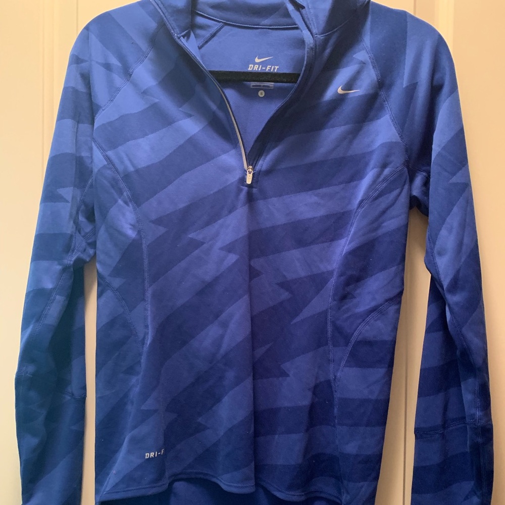Nike women’s running quarter zip dry fit small